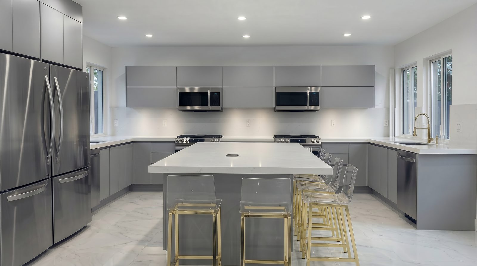 Gray Minimalist Kitchen